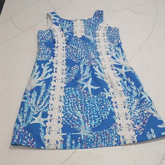 Lilly Pulitzer Blue and White Mini Dress Sz 4 Gentle Used - Picture 3 of 14